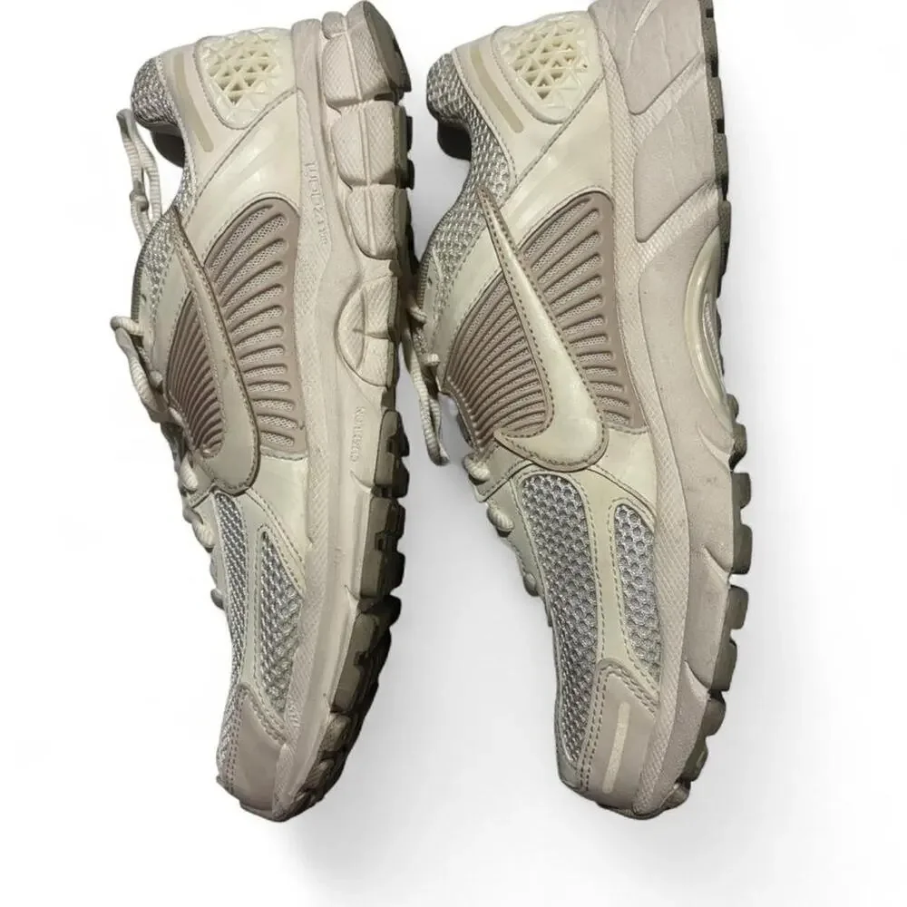 Nike air zoom vomero 5